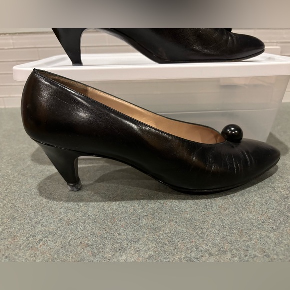 Saks Fifth Avenue all leather black pumps - 10 - Picture 1 of 6